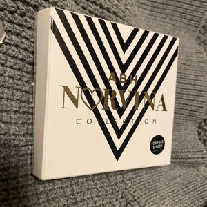 Anastasia Beverly Hills Norvina® Mini Pro Pigment Palette Vol. 1